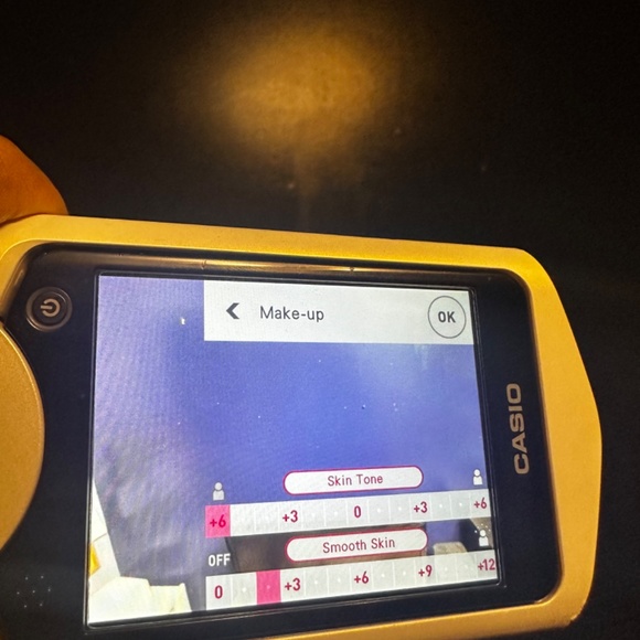 Casio EX-TR60 Self Portrait/Selfie/Mirrorless Bluetooth Digital camera working - Picture 4 of 5